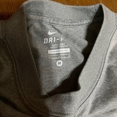 長袖Tシャツ　ナイキ　M　の画像