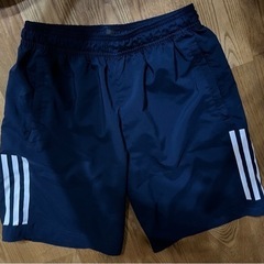 アディダス　ハーフパンツ　
160