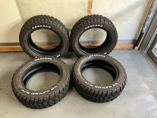 キャラバン　タイヤ