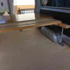 車のパーツの画像