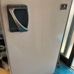 レトロな冷蔵庫
