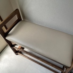 玄関　収納棚つき　
ベンチ　