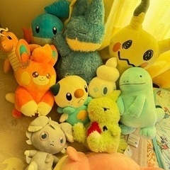 ポケモン　ぬいぐるみ12体！