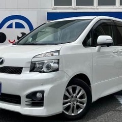 ヴォクシー 　ＺＳ　入庫いたしました！