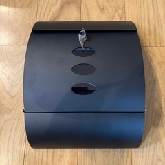 ブラックスチールメールボックス　郵便受けポスト
