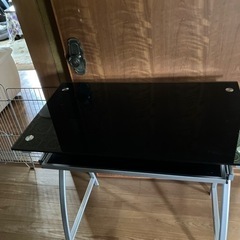 パソコンテーブル