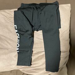 男の子用　水着　新品・未使用　セパレーター3点セット　ラッシュガードの画像