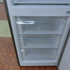 ID 472983　冷蔵庫２ドア　327L　 ハイアール　２０２２年　JN-RE327LB ID 472983 冷蔵庫2ドア 327L ハイアール 2022年 JN-RE327LB