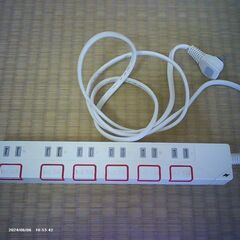 延長コード　たこ足配線　電源タップ　節電タップ付