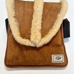 UGG アグ　ポーチばっく