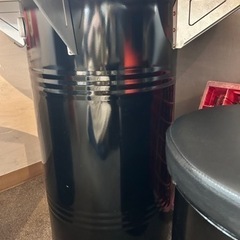 ドラム缶テーブルの画像