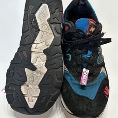 New balanceスニーカーの画像