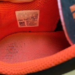adidas フットサルシューズの画像