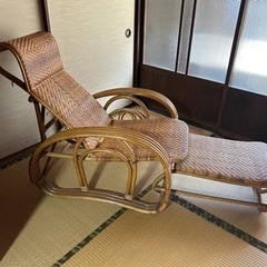 籐　リクライニングチェアの画像