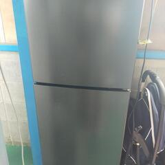 MAXZEN

138L 2ドア冷凍冷蔵庫

JR138ML01GM