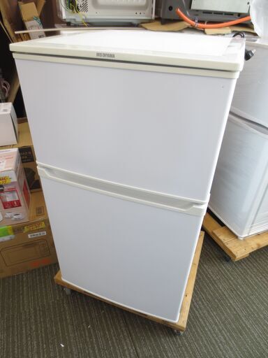 決まりました■アイリスオーヤマ　90Ｌ　2ドア冷蔵庫　IRR-A09TW-W　№F128(4637)