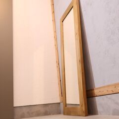 CRASH GATE(クラッシュゲート)/knot antiquesのオクト ミラーです。古材の風合いが活かされたヴィンテージテイストの全身鏡は空間を広く見せるアイテムとしても活躍する姿見です♪ の画像