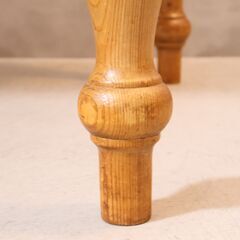 THE PENNY WISE(ペニーワイズ)よりpaulwison(ポールウィルソン) パイン無垢材の引き出し付ダイニングテーブルです！英国製のクラシックなデザインのアンティーク調の4人用食卓。の画像