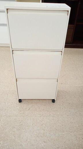 ★ジモティ割あり★ KEYUCA 収納ボックス クリーム H89×D19×W40 クリーニング済み TJ7155