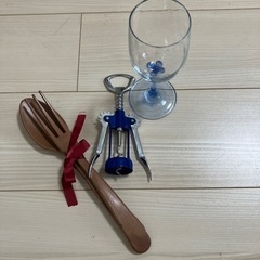 ワインオープナーとワイングラス
