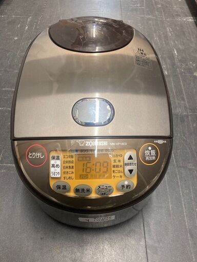 ☆中古￥10,800！ZOUJIRUSHI　10合IH炊飯ジャー　家電　2021年製　NW-VP18E9型　【BG023】