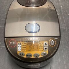 ☆中古￥10,800！ZOUJIRUSHI　10合IH炊飯ジャー　家電　2021年製　NW-VP18E9型　【BG023】