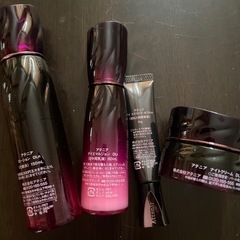 アテニア化粧品の画像