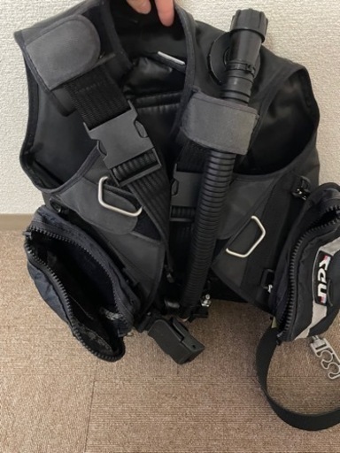 スキューバダイビング BCD