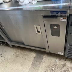 ディッシュウォーマーテーブル
