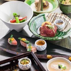 ４０～５０代が活躍中　ホール店長候補募集！！の画像