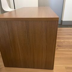 【美品】ソファで作業しやすい高さの応接用ローテーブルの画像