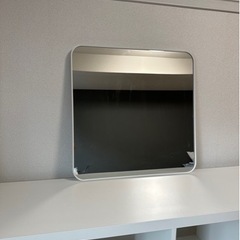 IKEA ミラー ホワイト LINDBYN