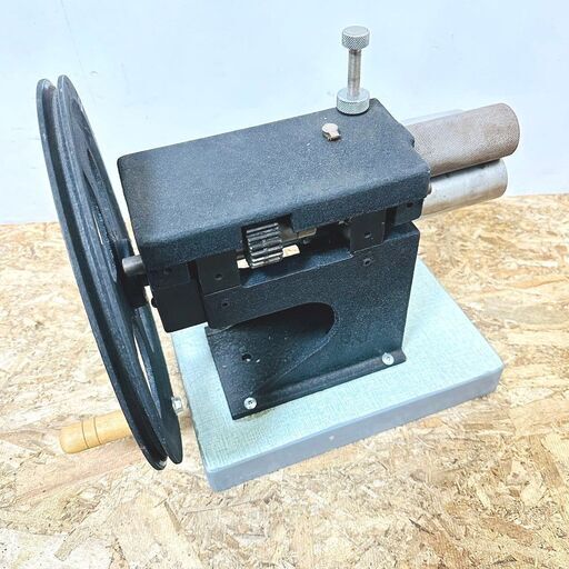 シバウラ除雪機作りかけ