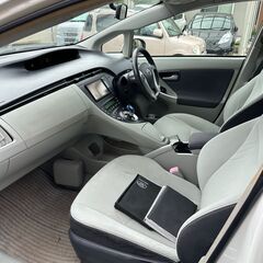 トヨタ Prius30・S LED・平成23年2月・16万キロ・ナビ・テレビ・ETC・Bカメラの画像