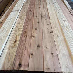 【特価品】杉 4000×30×105(mm) バラ売り！デッキ、下地、DIYなどに。在庫220本ありますので複数の方へ販売できます。の画像