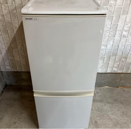 ⭐️冷蔵庫　美品⭐️SHARP ＳＪ－１４Ｐ　冷蔵庫　137L