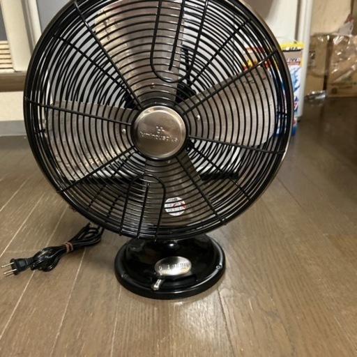 決まりました‼️レトロな扇風機
