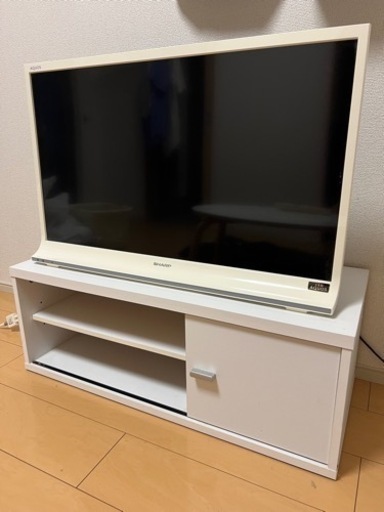 テレビ32型　テレビ台