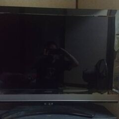 HITACHI L37-XP05