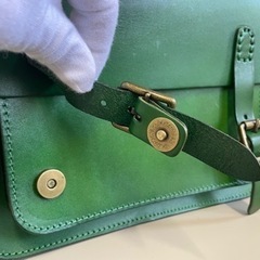 【美品】HERZ似樽型ハンドバッグ ショルダーバッグ オールレザー グリーンの画像