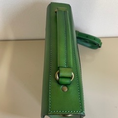 【美品】HERZ似樽型ハンドバッグ ショルダーバッグ オールレザー グリーンの画像