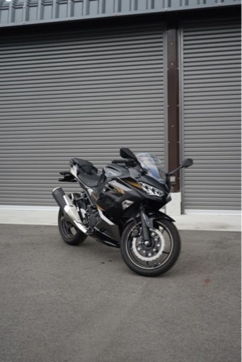 カワサキ　ニンジャ400 USB付き　低走行車