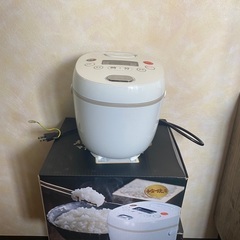 コンパクト炊飯器 4合炊き ヨーグルト 玄米 スープ ケーキ おかゆ マイコン式 スチーム 多機能炊飯器 マイコン ホワイトの画像