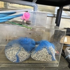 値下げしました。アクリル水槽150cm濾過層付きの画像