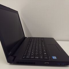 taさん打ち合わせ中です。ノートパソコン_dynabook　3,000円　（d-2）の画像