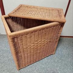 昭和 レトロ ラタン収納箱 フタ付きの画像