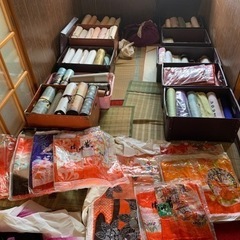 着物、反物、帯
の画像