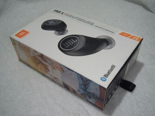 中古品　JBL FREE X 完全フルワイヤレス Bluetoot イヤホン ブラック JBLFREEBLKBT IPX5防水機能