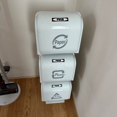 美品 ゴミ箱スリムの画像