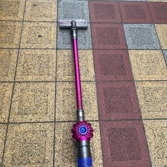 ダイソン　dyson　SV07　掃除機　中古